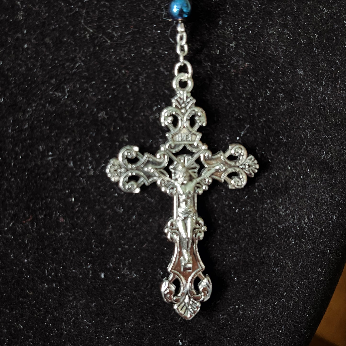 Blue Metal Bead Rosary Necklace — Ornate Silver Crucifix — 1990s Gothic