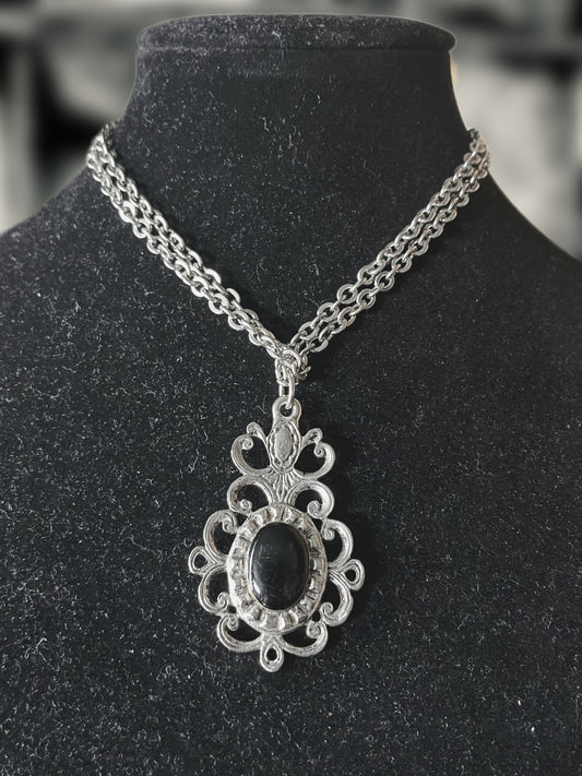 Vintage Ornate Gothic Pendant Necklace – Silver Tone with Black Cabochon