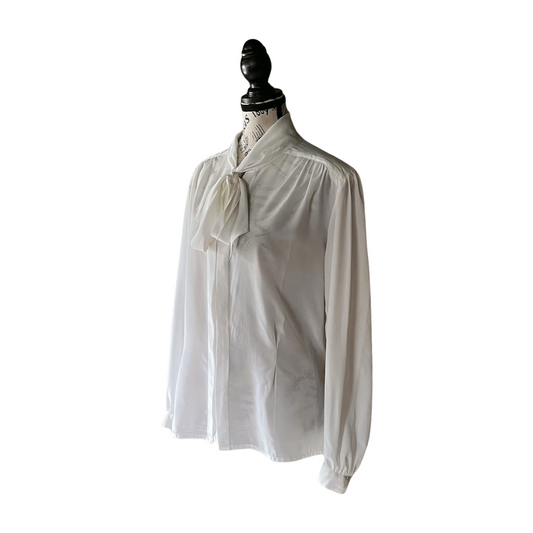 Vintage White Pussybow Blouse — 1980s Romantic Gothic Poet Shirt, L-XL